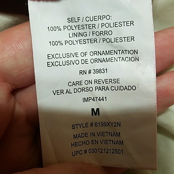 Dresses - Picture 4 of 4